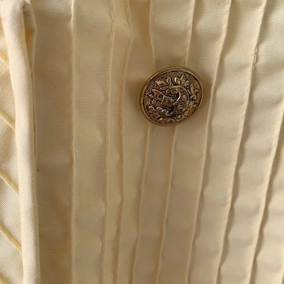 Vintage 1960’s Pleated Yellow Trench Jacket - Picture 5 of 9